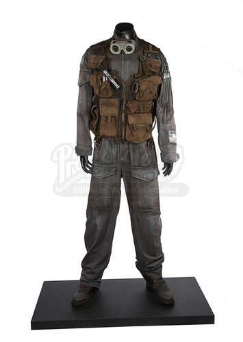 STAR WARS: ROGUE ONE: A STAR WARS STORY (2016) - Bodhi Rook (Riz Ahmed) Exhibition Costume Display