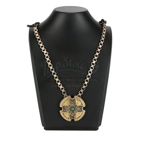 UNDERWORLD: EVOLUTION (2006) - Lucian's (Michael Sheen) Necklace