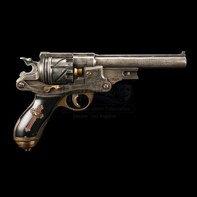 VAN HELSING (2004) - Van Helsing's (Hugh Jackman) Pistol