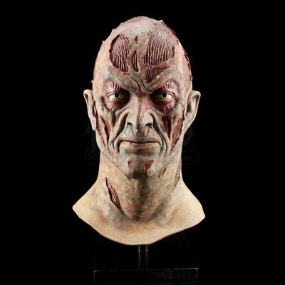 WES CRAVEN'S NEW NIGHTMARE (1994) - Background Freddy Krueger (Robert Englund) Mask