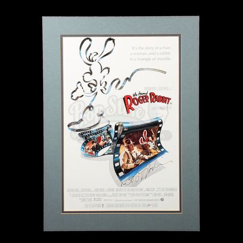 WHO FRAMED ROGER RABBIT (1988) - Bob Hoskins-Autographed Poster and Crew Jackets