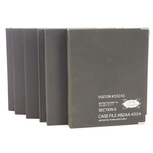 Lot # 526: MEN IN BLACK II (2002) - Set of Six Small "Visitor" Binders