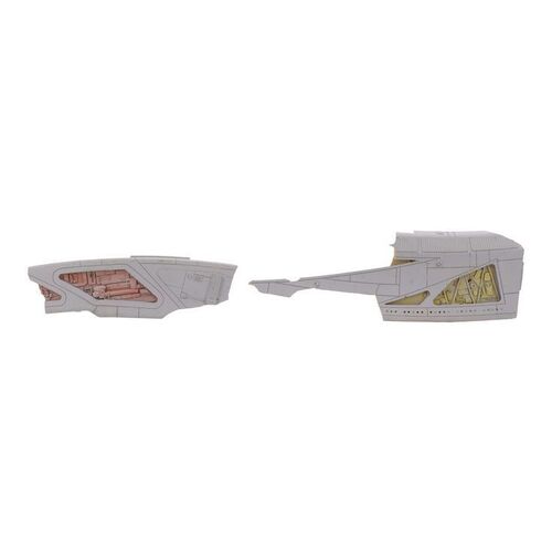 Lot # 746: STAR TREK: DEEP SPACE NINE (T.V. SERIES, 1993 - 1999) - Deep Space 9 (Terok Nor) Station Model Miniature Pylon and Ring Pieces