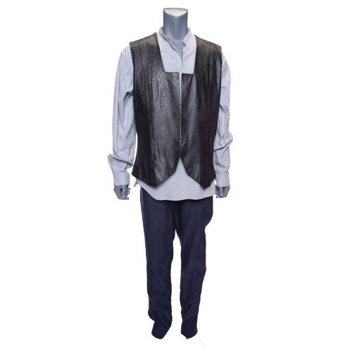 Lot # 761: STAR TREK: VOYAGER (T.V. SERIES, 1995 - 2001) - Chakotay's (Robert Beltran) Civilian Costume