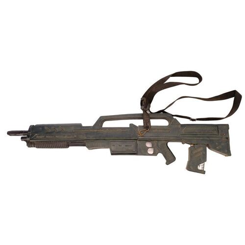 Lot # 903: STARSHIP TROOPERS (1997) - Rubber Morita Mk I Rifle