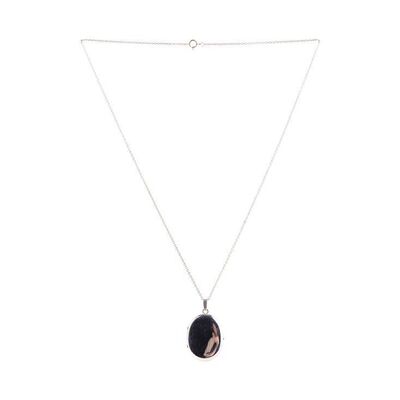 Lot #15: Drucilla Winters' (Victoria Rowell) Silver Locket