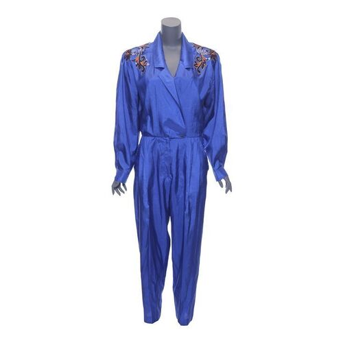 Lot # 88: Beverly Goldberg's (as played by Wendi McLendon-Covey) "Moms Need Other Moms" Blue Jumpsuit