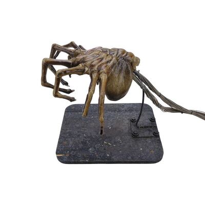 Lot #19 - Hero Animatronic Facehugger ### AVP: ALIEN VS. PREDATOR (2004)