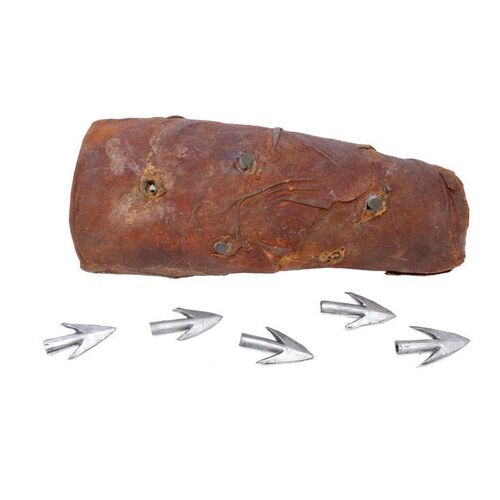 Lot #81 - William Wallace's (Mel Gibson) Arm Guard with Five Arrow Tips ### BRAVEHEART (1995)