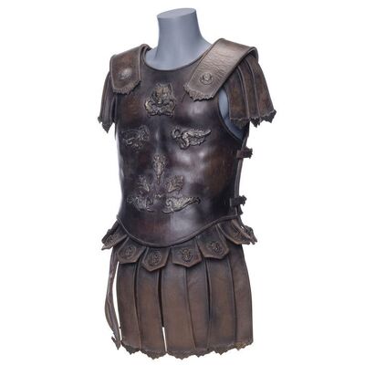 Lot #185 - General Maximus' (Russell Crowe) Screen-Matched Hero Dress Cuirass ### GLADIATOR (2000)