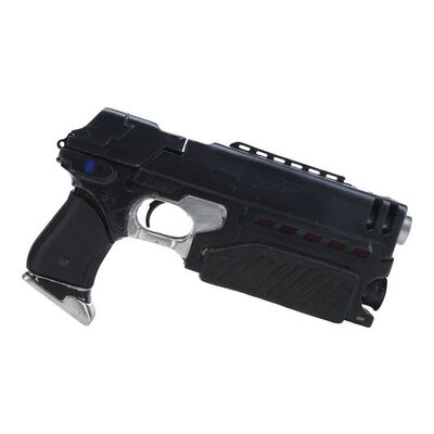 Lot #252 - Deactivated Blank-Firing Lawgiver Mark II Pistol ### JUDGE DREDD (1995)