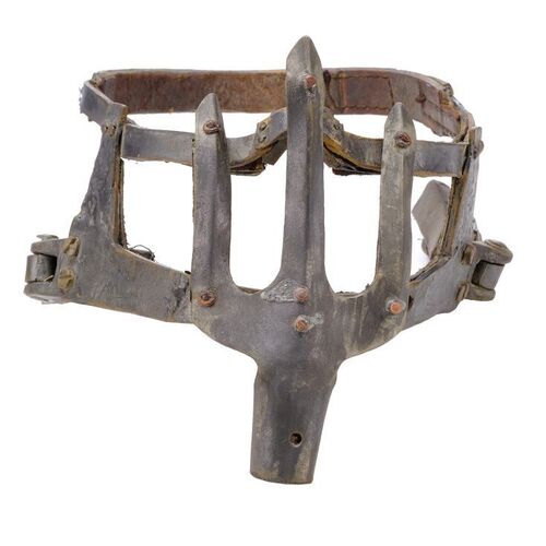 Lot #276 - Max Rockatansky's (Tom Hardy) Muzzle ### MAD MAX: FURY ROAD (2015)