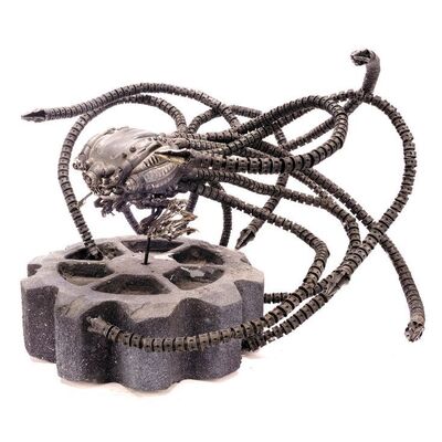 Lot #283 - Posed Sentinel VFX Reference Model Miniature on Display ### MATRIX REVOLUTIONS, THE (2003)