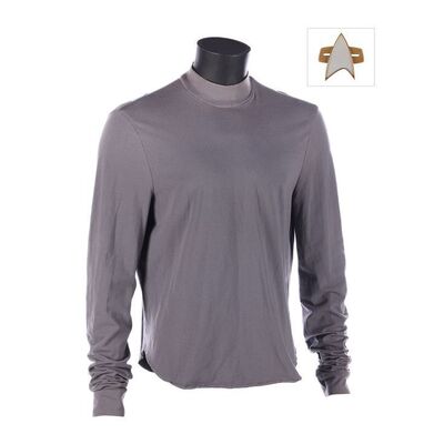 Lot #382 - Q's (John de Lancie) Starfleet Uniform Combadge and Undershirt ### STAR TREK: VOYAGER (TV SERIES, 1995-2001)