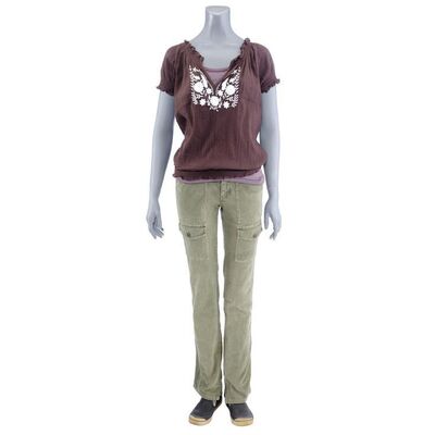 Lot #495 - Bella Swan's Cafeteria Costume ### TWILIGHT (2008)