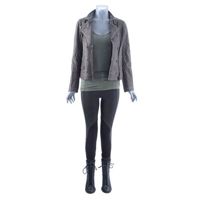 Lot #496 - Bella Cullen's Final Battle Costume ### TWILIGHT SAGA, THE: BREAKING DAWN - PART 2 (2012)
