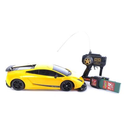 Lot #655 - Yellow Radio-Controlled Toy Car ### BREAKING BAD (TV SERIES, 2008-2013)