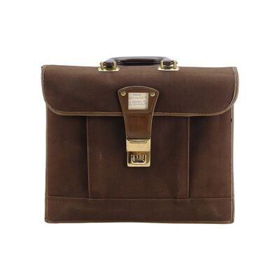 Lot #677 - Frank Abagnale, Jr.'s (Leonardo DiCaprio) Satchel ### CATCH ME IF YOU CAN (2002)