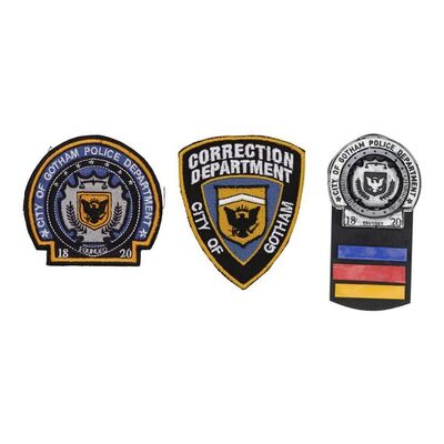 Lot #727 - Set of Gotham Law Enforcement Badges and Patches ### DARK KNIGHT, THE (2008)