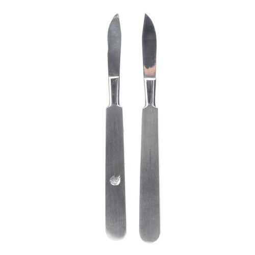 Lot #732 - Dexter Morgan's (Michael C. Hall) SFX Scalpels ### DEXTER (TV SERIES, 2006-2013)