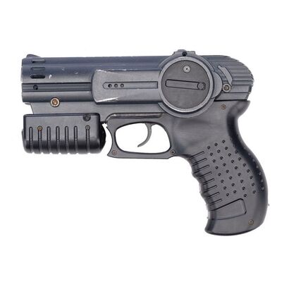Lot #911 - Del Spooner's (Will Smith) Pistol ### I, ROBOT (2004)