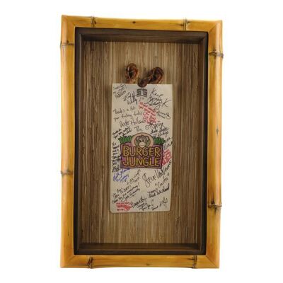 Lot #912 - Cast- and Crew-Autographed Bag Display ### IDLE HANDS (1999)