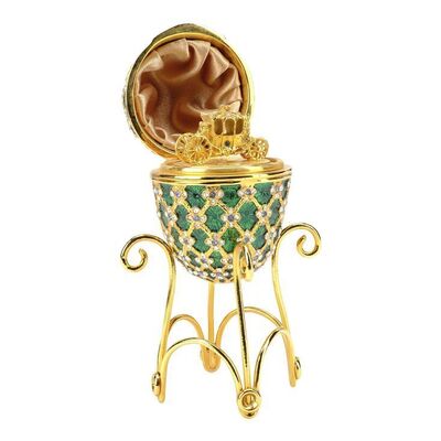 Lot #929 - Faberge Egg Replica ### OCTOPUSSY (1983)