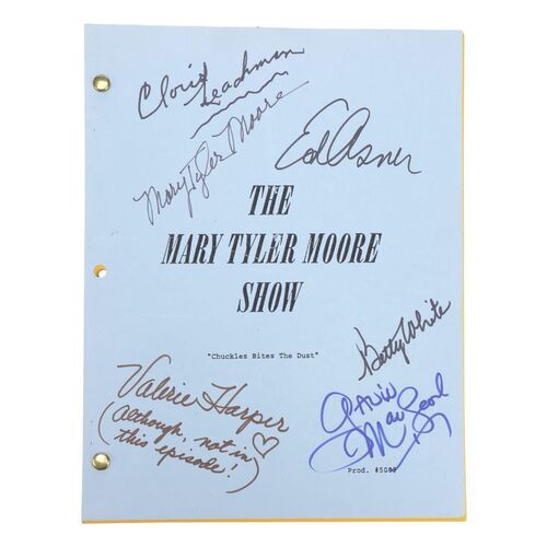 Lot #1002 - Cast-Autographed "Chuckles Bites The Dust" Bound Script ### MARY TYLER MOORE SHOW, THE (1970-1977)