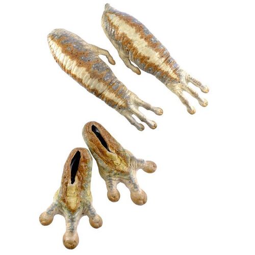 Lot #1013 - Mikey's (John Alexander) Alien Hand and Foot Appliances ### MEN IN BLACK (1997)