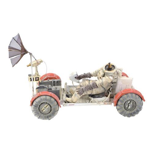 Lot #1023 - Lunar Roving Vehicle with Ray Tanner (Bruce Campbell) Model Miniature ### MOONTRAP (1989)