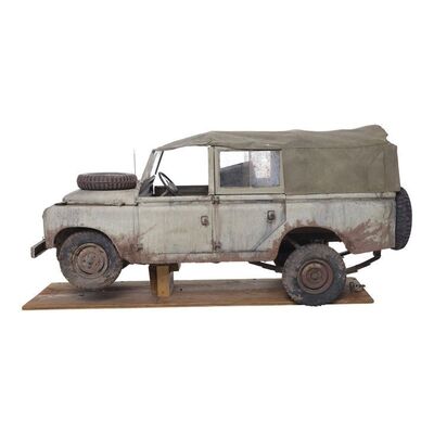 Lot #1071 - Dave Jones Collection: Pyrotechnic Land Rover Model Miniature ### OUTBREAK (1995)