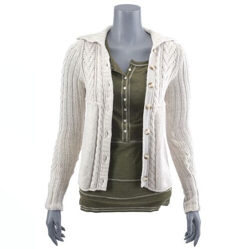Lot #1437 - Bella Swan's Cullen House Costume Components ### TWILIGHT (2008)