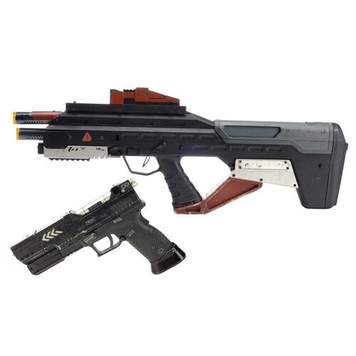 Lot # 32: MCRN Assault Rifle with MMC Pistol