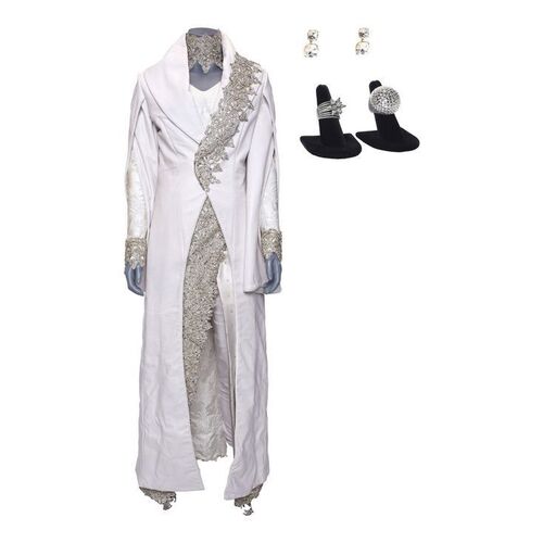 Lot # 279: Chrisjen Avasarala's (Shoreh Aghdashloo) Trade Union Speech Costume