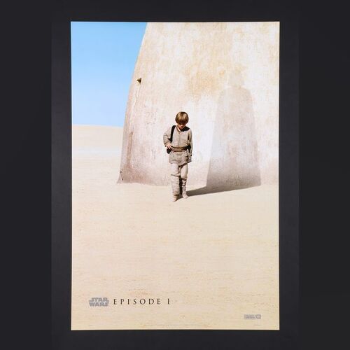Lot #518 - STAR WARS: THE PHANTOM MENACE (1999) - US One-Sheet Teaser - Style A and Royal Performance Brochure, 1999
