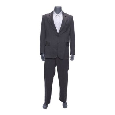 Lot # 79: A Series of Unfortunate Events (TV Series) - Lemony Snicket's Season 3 "Iconic" Narration Suit