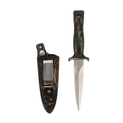 Lot #9: ALIENS (1986) - Corporal Dwayne Hicks' (Michael Biehn) Knife