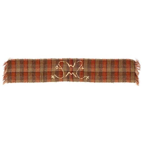 Lot #90: BRAVEHEART (1995) - William Wallace's (Mel Gibson) and Murron's (Catherine McCormack) Screen-matched Wedding Tartan