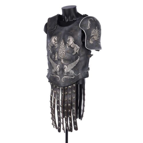 Lot #157: GLADIATOR (2000) - Maximus Decimus Meridius' (Russell Crowe) Arena Armour