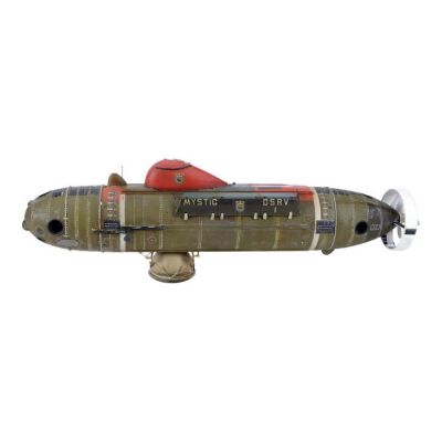 Lot #192: THE HUNT FOR RED OCTOBER (1990) - DSRV-1 Mystic Submarine Model Miniature