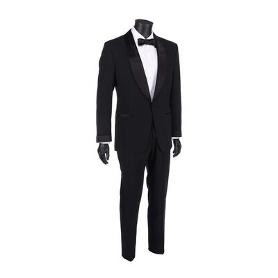 Lot #222: JAMES BOND: NO TIME TO DIE (2021) - James Bond's (Daniel Craig) Tuxedo