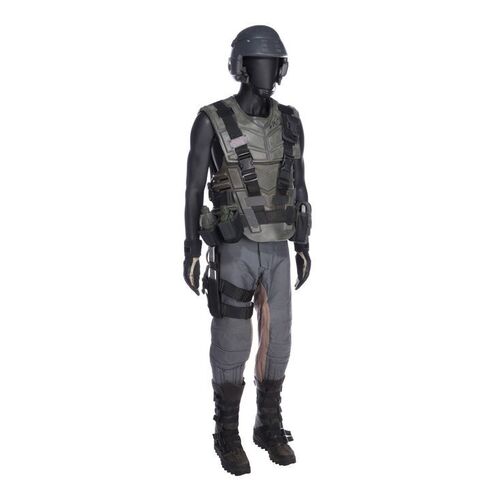 Lot #397: STARSHIP TROOPERS (1997) - Mobile Infantry Uniform Autographed by Casper Van Dien