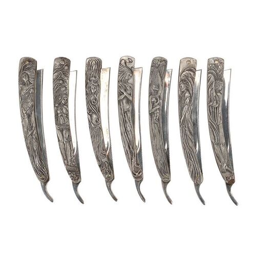 Lot #404: SWEENEY TODD: THE DEMON BARBER OF FLEET STREET (2007) - Sweeney Todd's (Johnny Depp) Razor Blades