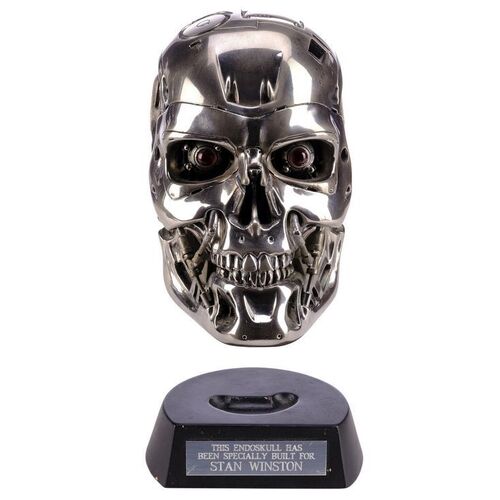 Lot #408: TERMINATOR 2: JUDGMENT DAY (1991) - Stan Winston's Personal Light-up T-800 Endoskull Crew Gift
