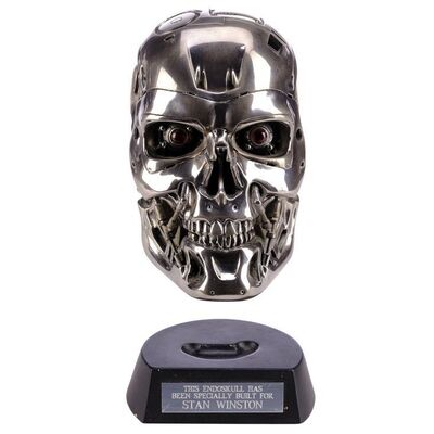 Lot #408: TERMINATOR 2: JUDGMENT DAY (1991) - Stan Winston's Personal Light-up T-800 Endoskull Crew Gift