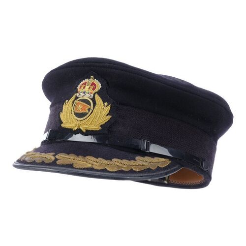 Lot #422: TITANIC (1997) - Captain Edward Smith's (Bernard Hill) Cap