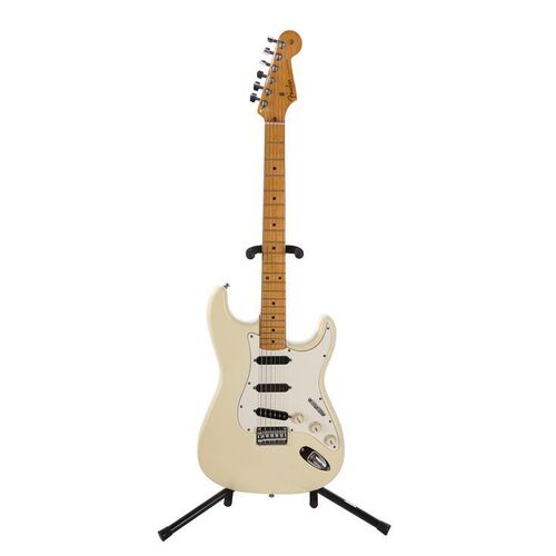 Lot #509: CLIFF RICHARD - Cliff Richard's Fender Stratocaster Guitar