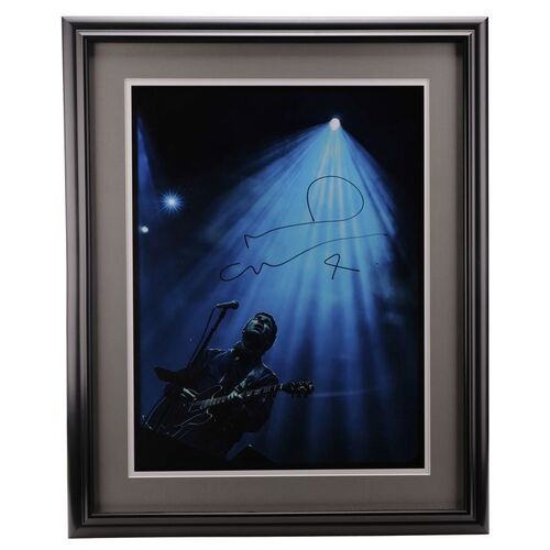 Lot #598: OASIS - Noel Gallagher-autographed Framed Photo