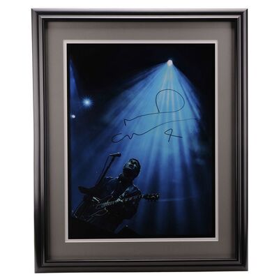 Lot #598: OASIS - Noel Gallagher-autographed Framed Photo
