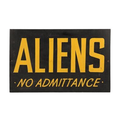 Lot #822: ALIENS (1986) - Model Workshop Sign